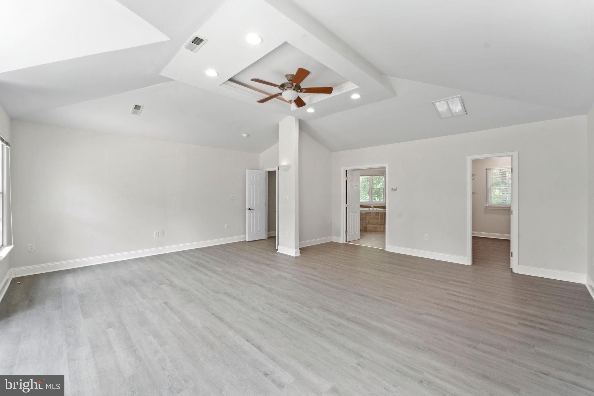 12312 STREAMVALE CIR