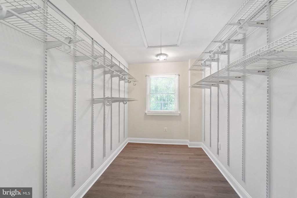 12312 STREAMVALE CIR