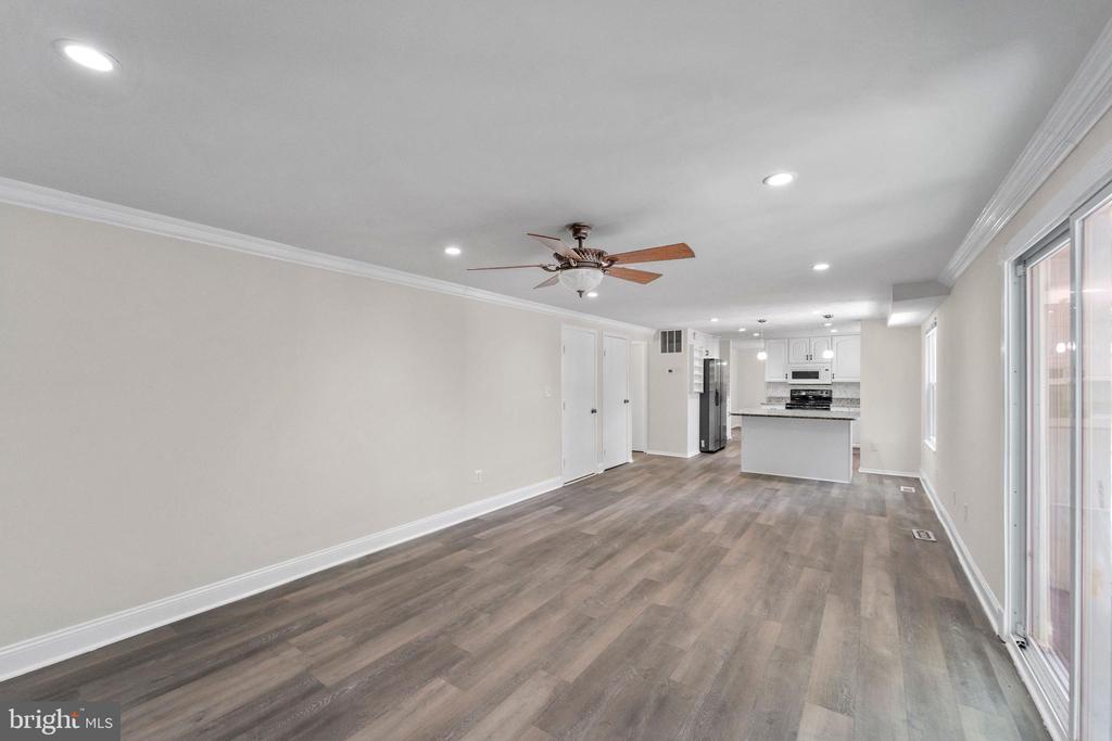 12312 STREAMVALE CIR