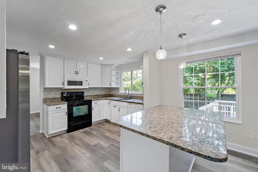 12312 STREAMVALE CIR