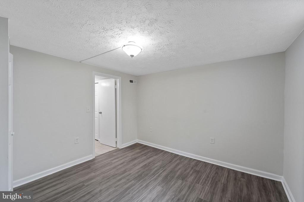 12312 STREAMVALE CIR