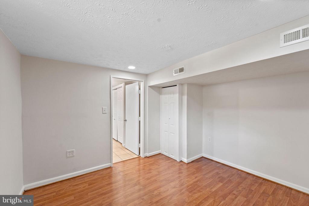 12312 STREAMVALE CIR