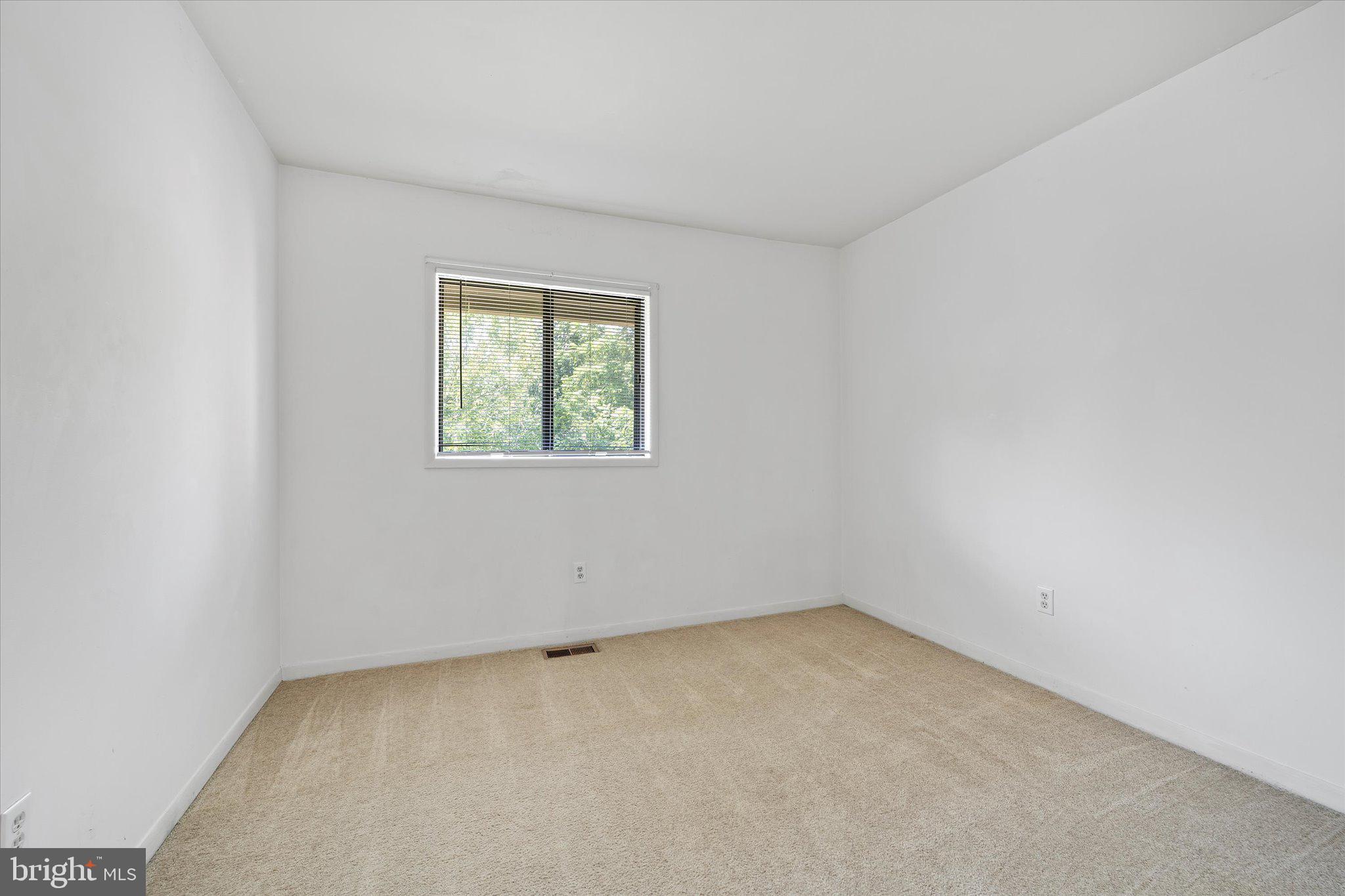 500 EARLY FALL CT