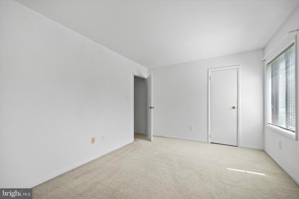 500 EARLY FALL CT