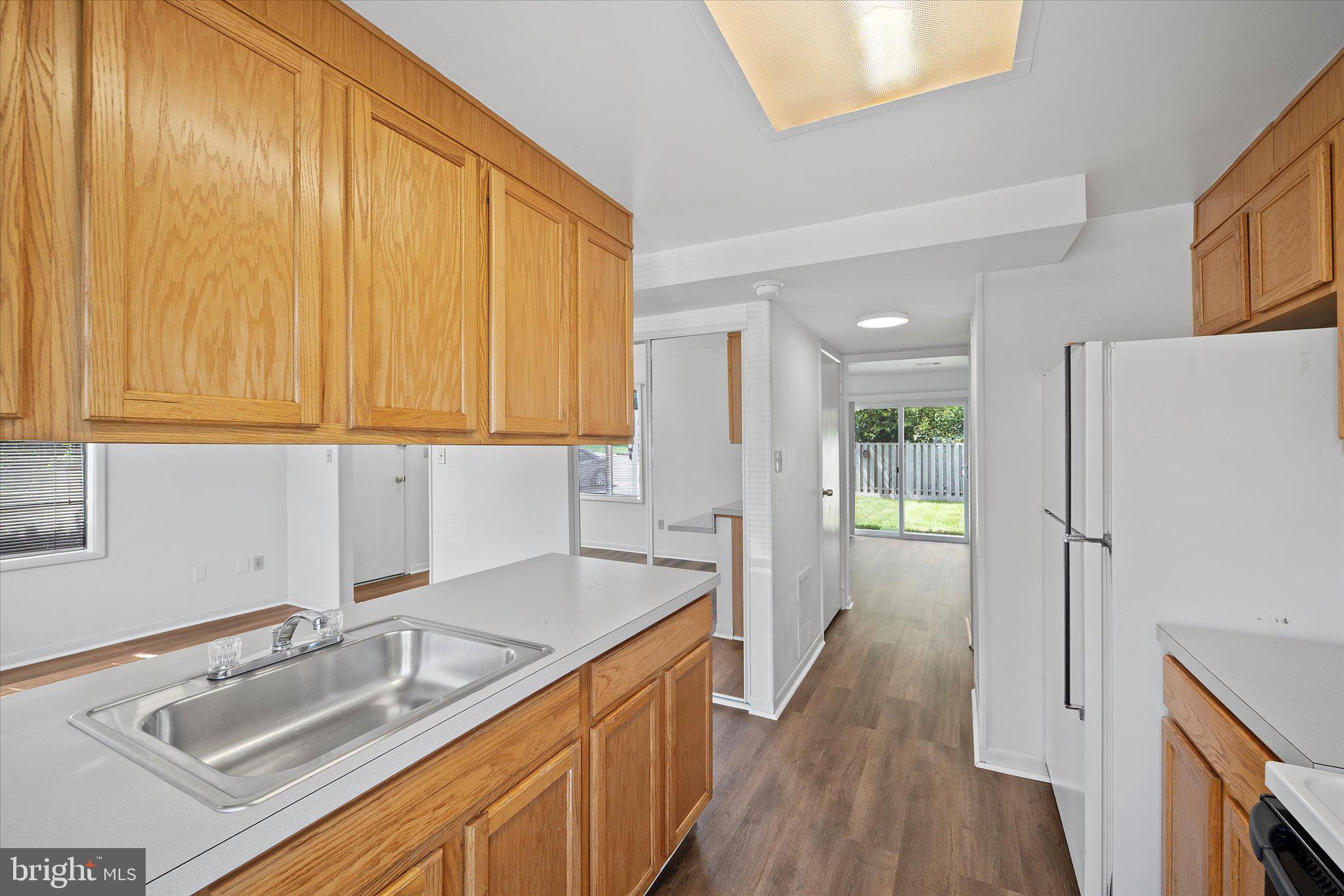 500 EARLY FALL CT
