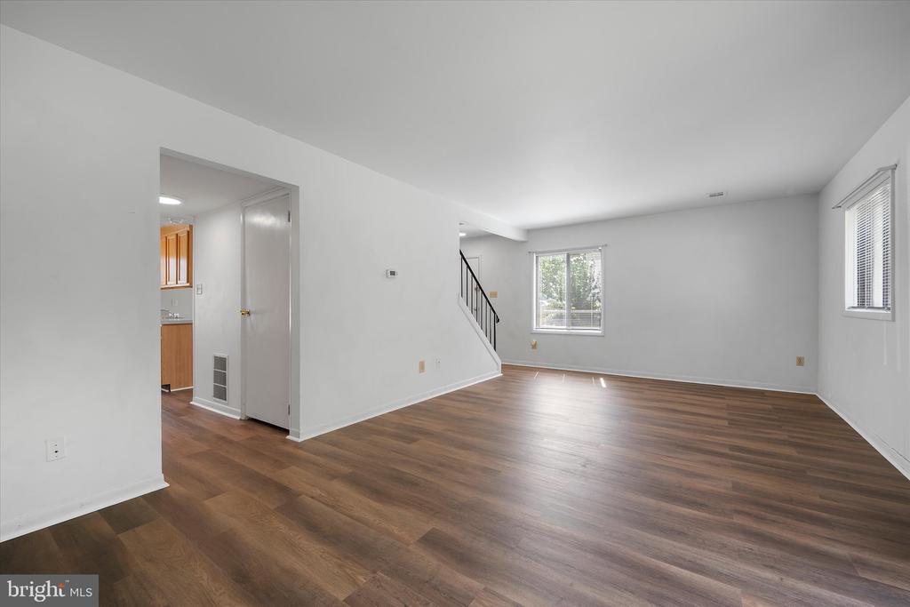 500 EARLY FALL CT