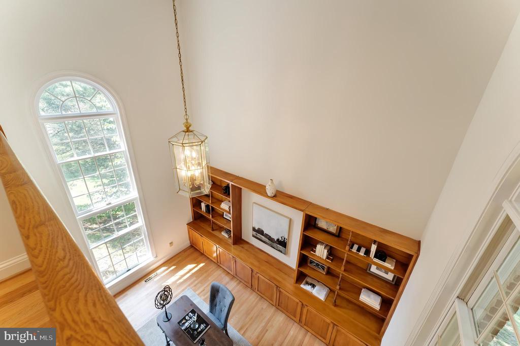 250 Golden Woods Ct