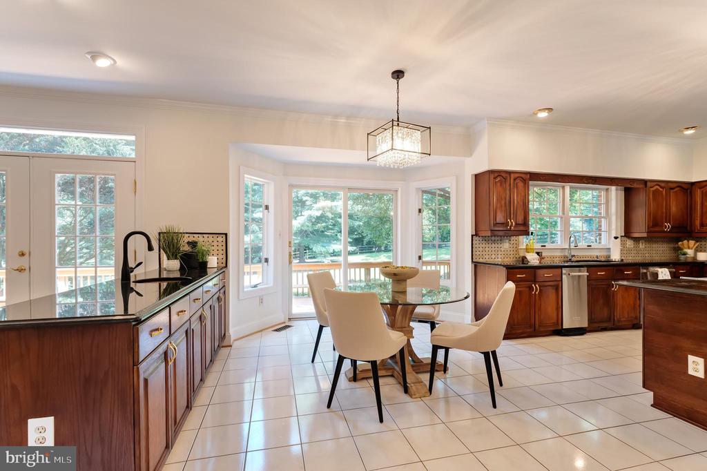 250 Golden Woods Ct