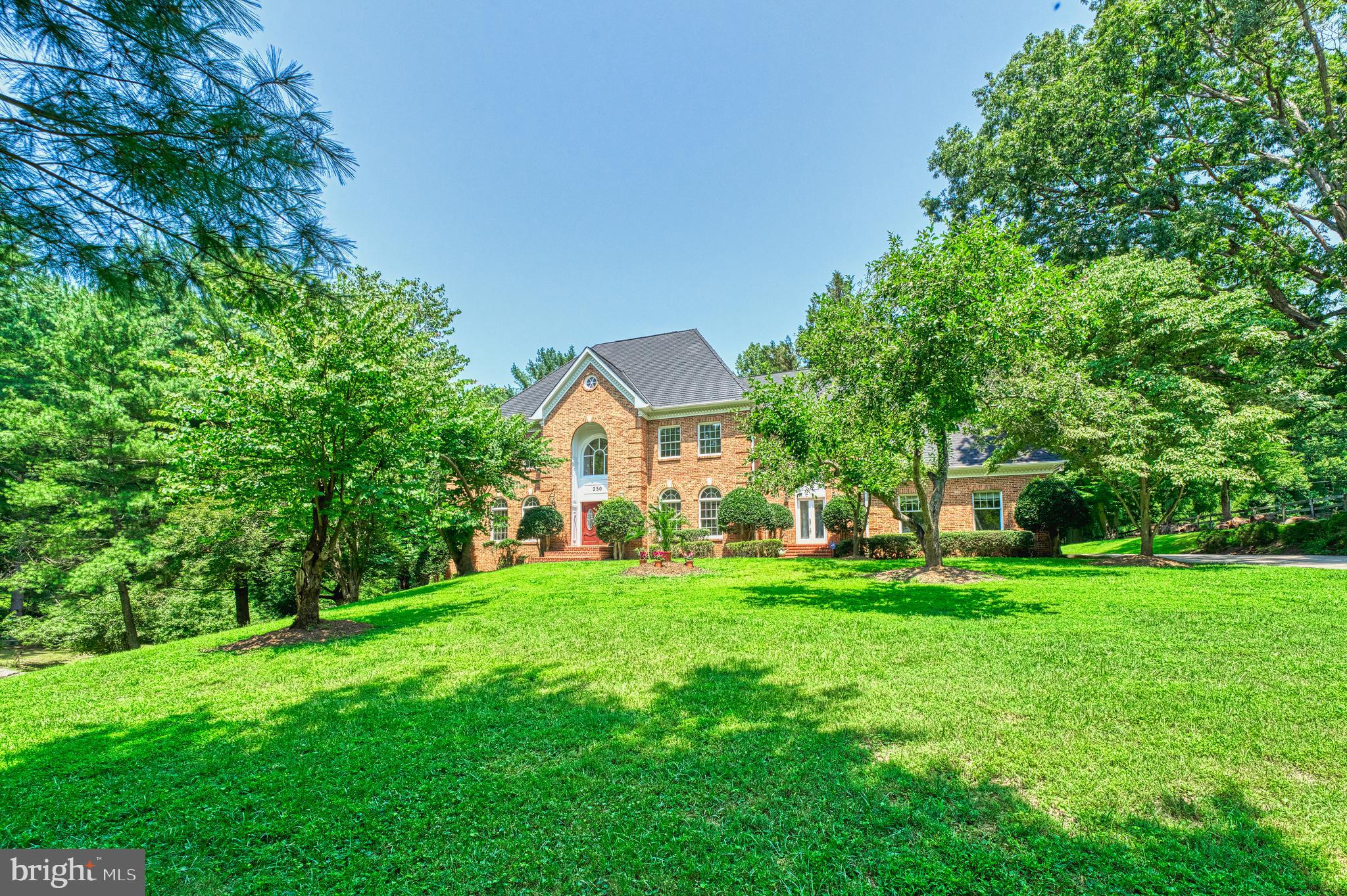 250 Golden Woods Ct