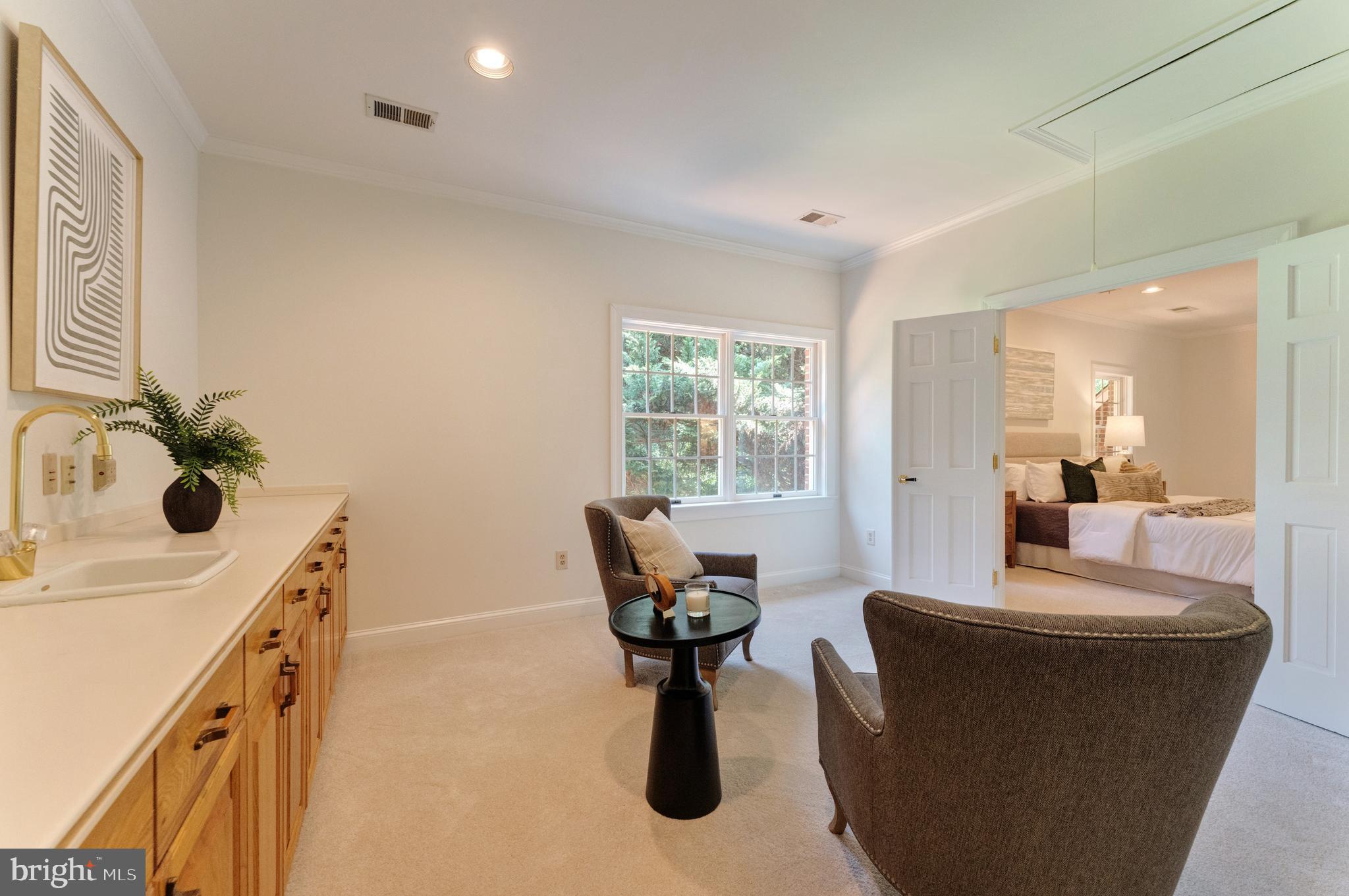250 Golden Woods Ct