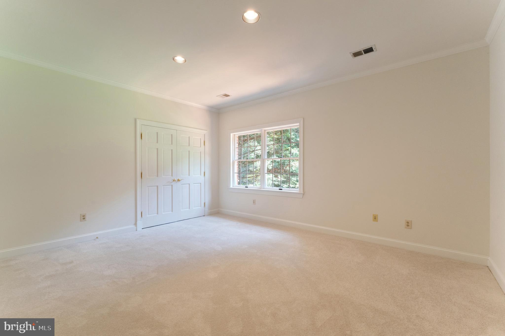 250 Golden Woods Ct