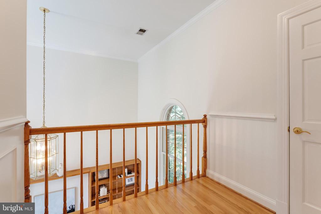 250 Golden Woods Ct