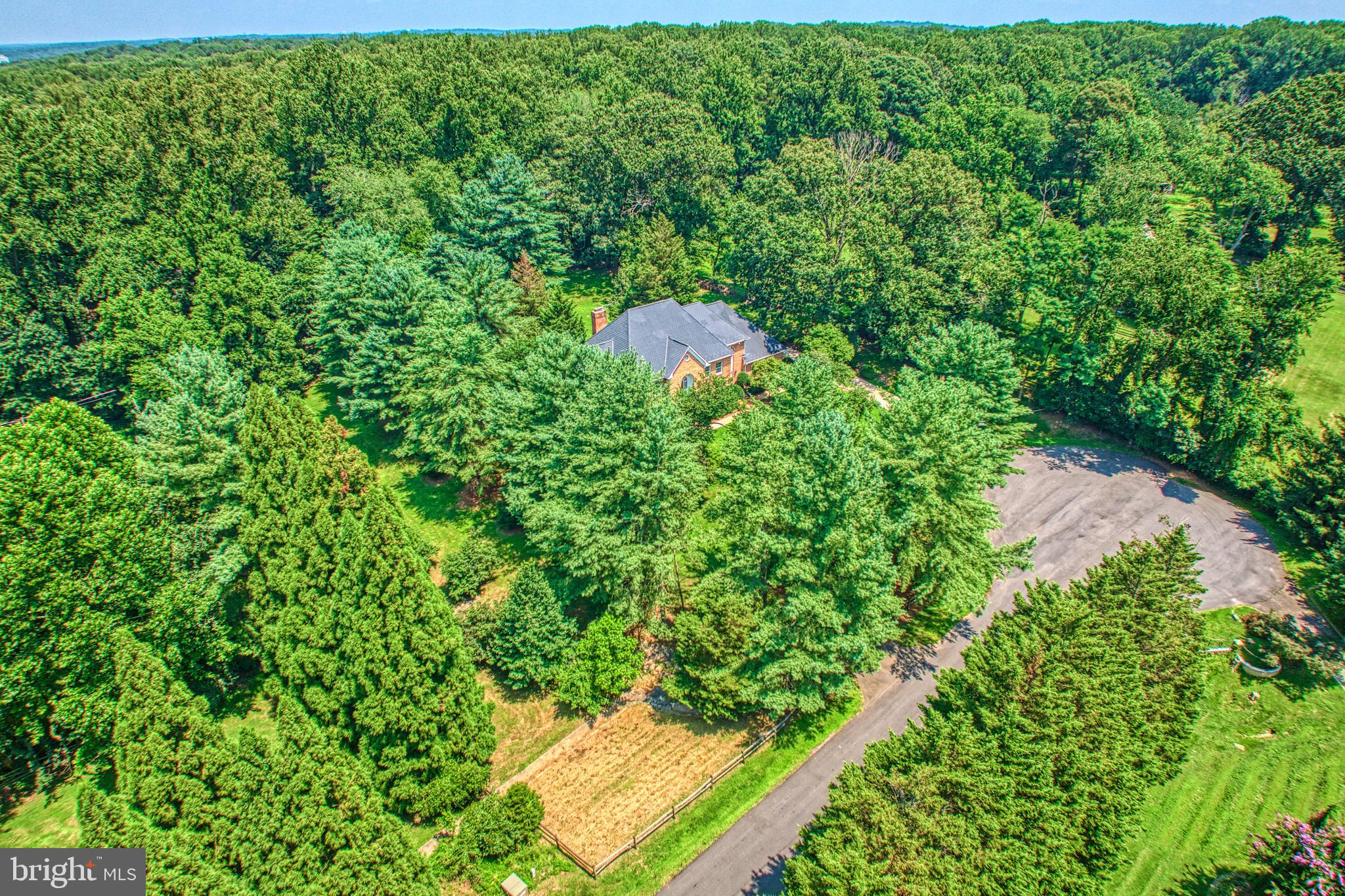 250 Golden Woods Ct