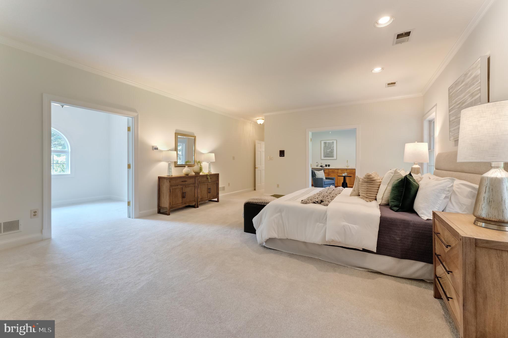 250 Golden Woods Ct