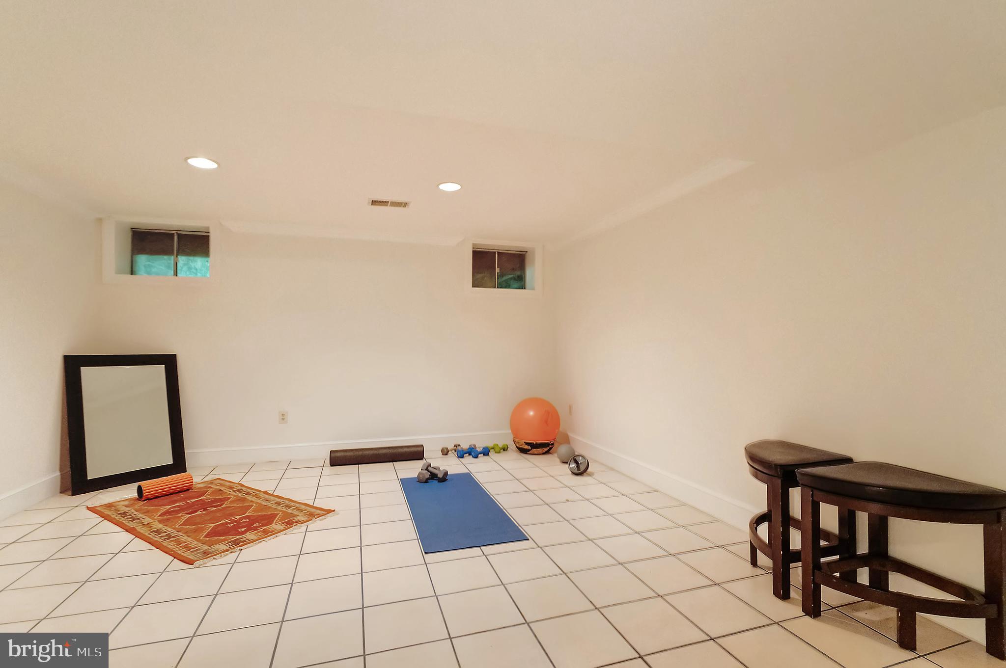 250 Golden Woods Ct
