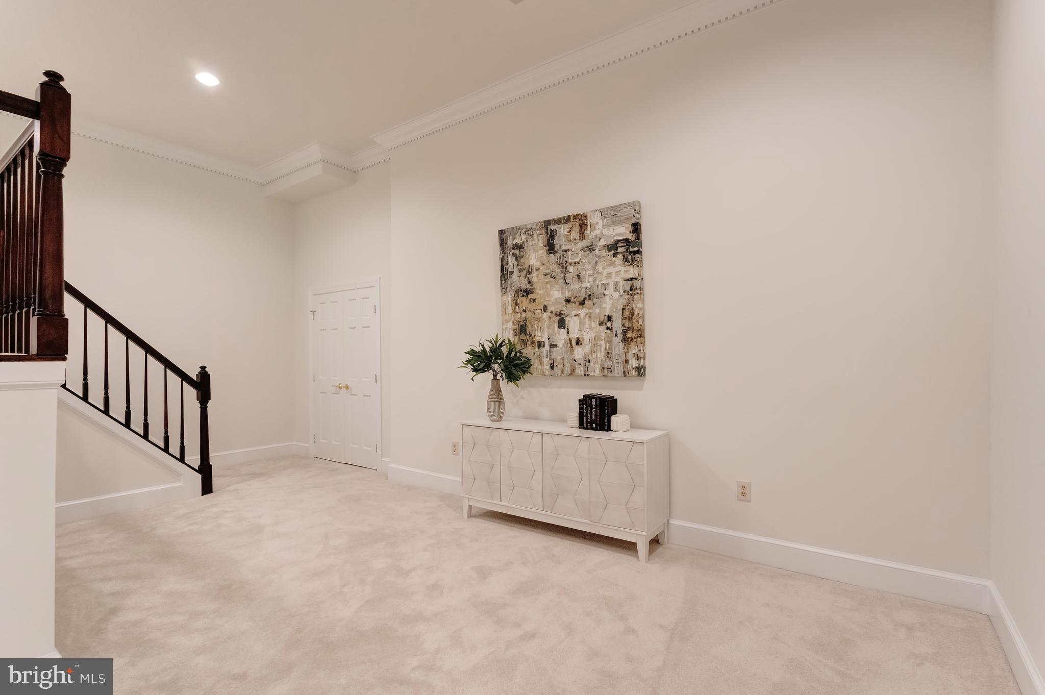 250 Golden Woods Ct
