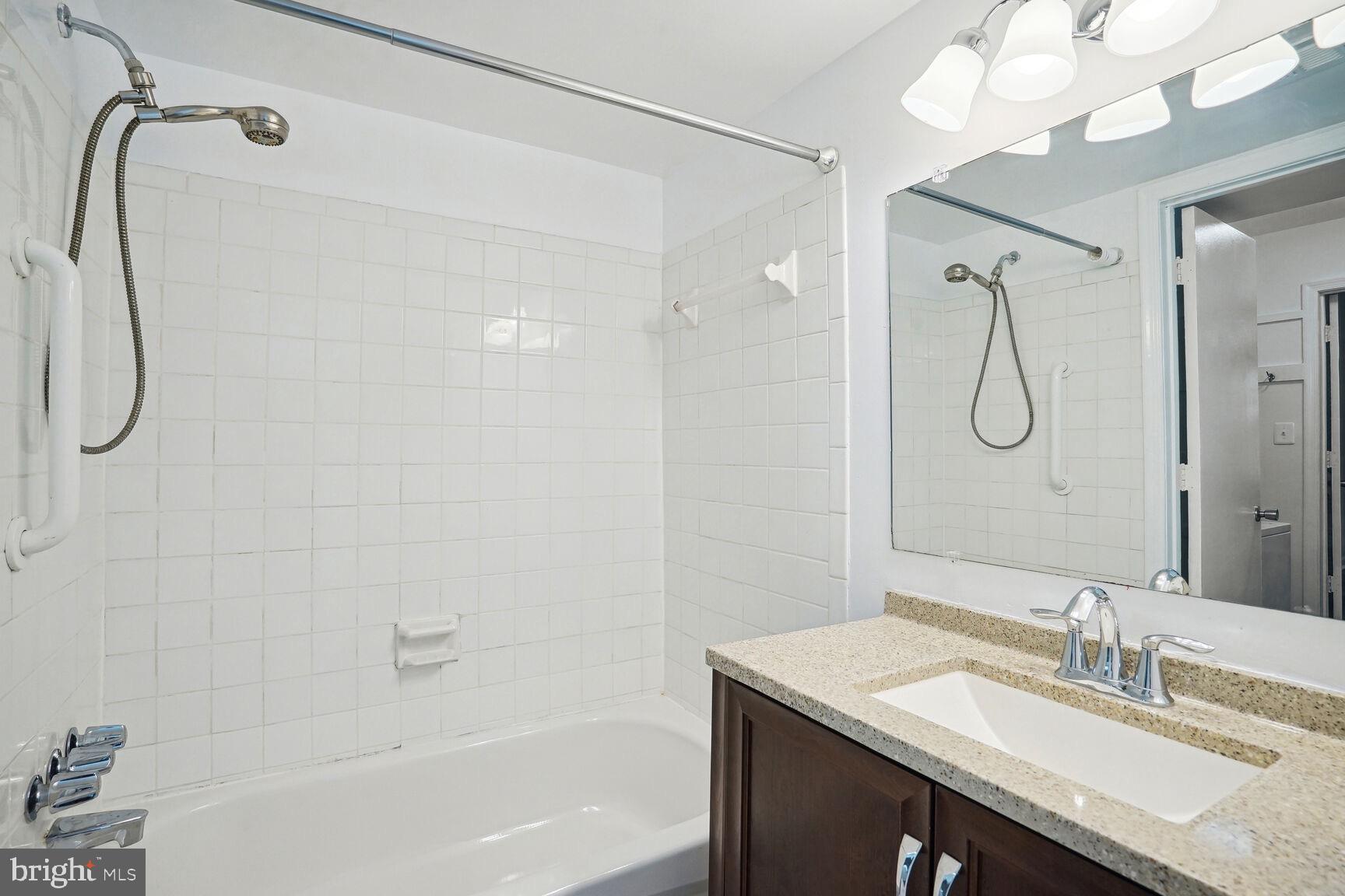 5900-J PRINCE GEORGE DR #337