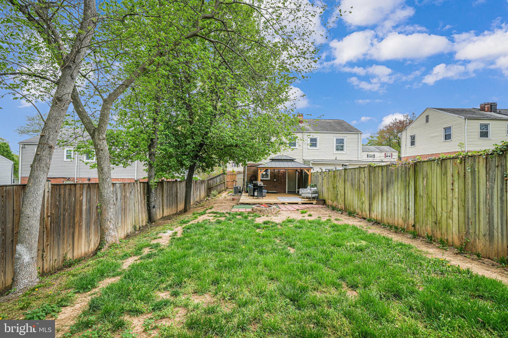 5822 Fifer Dr