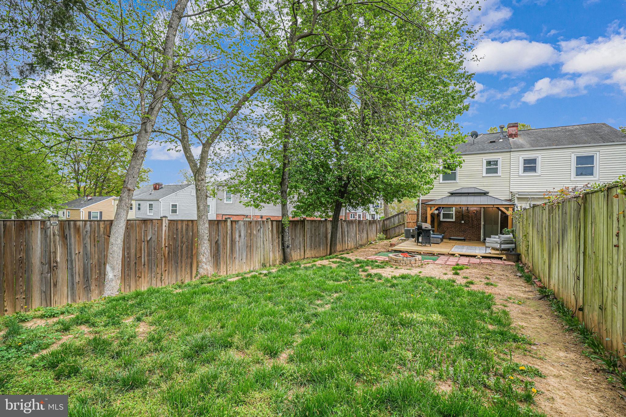 5822 Fifer Dr