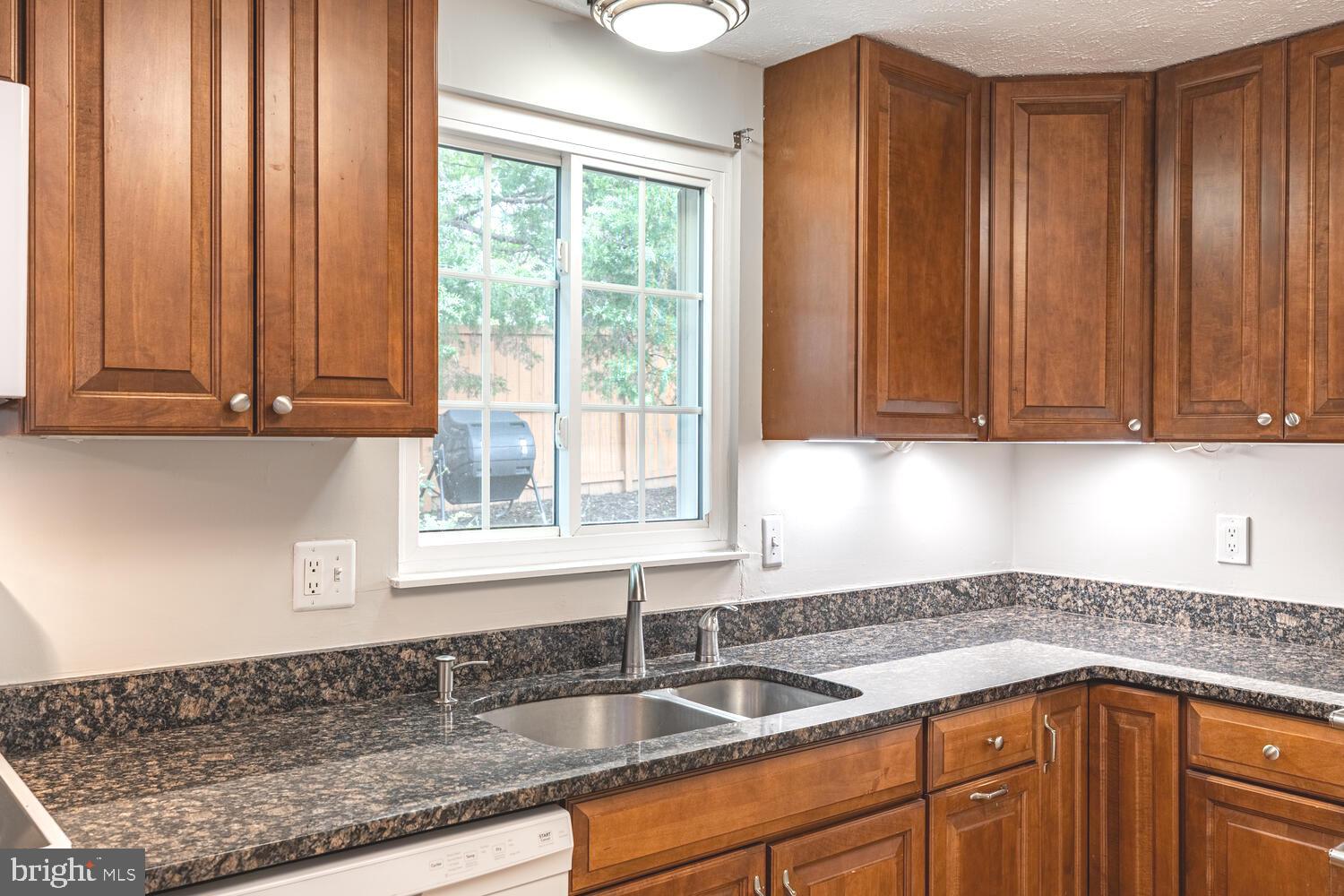 9416 Mirror Pond Dr