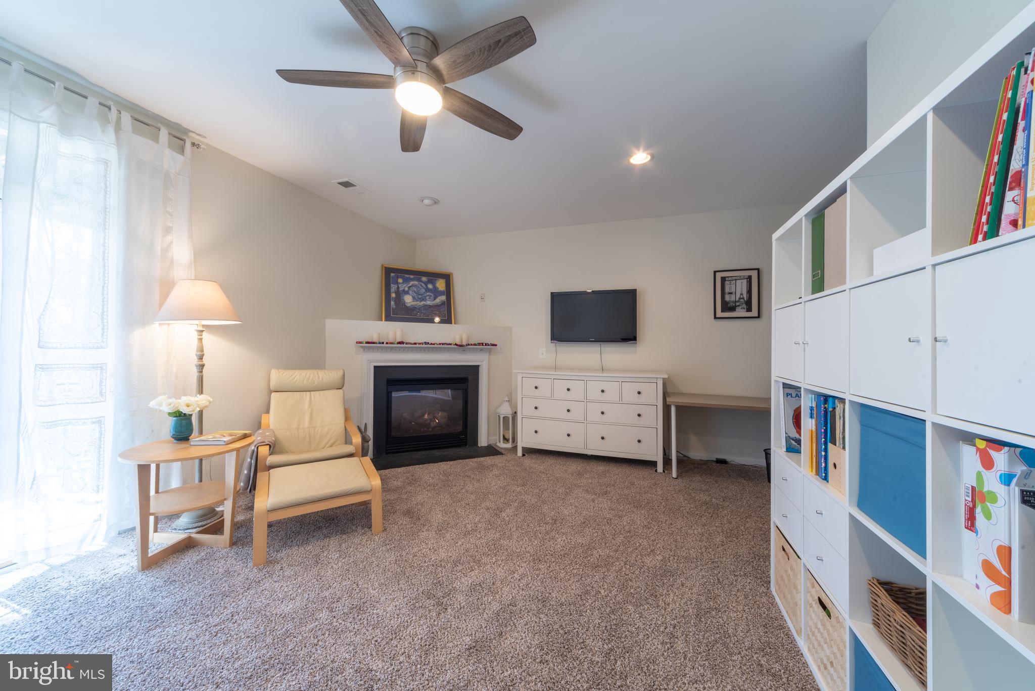 6931 ROLLING CREEK WAY