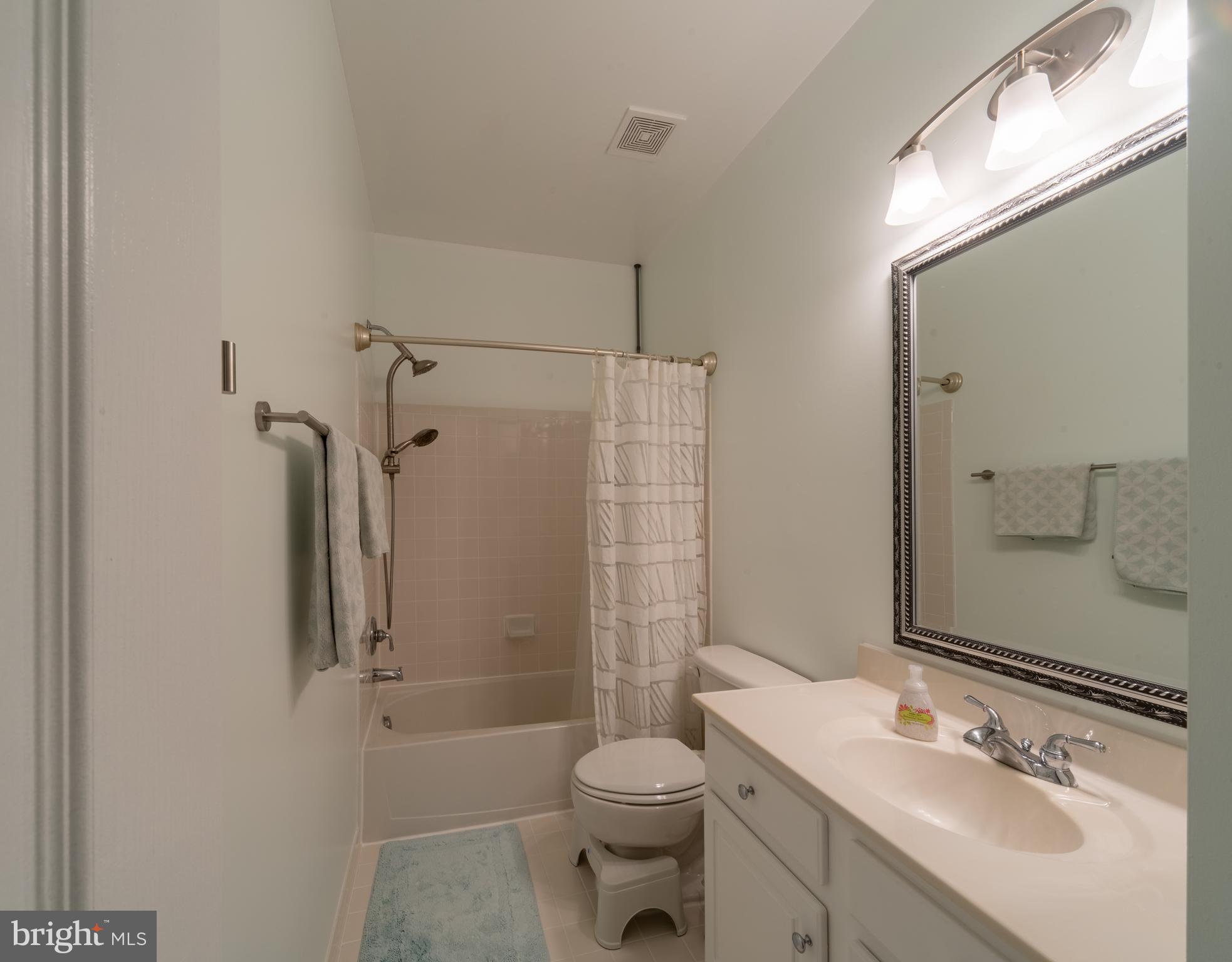 6931 ROLLING CREEK WAY