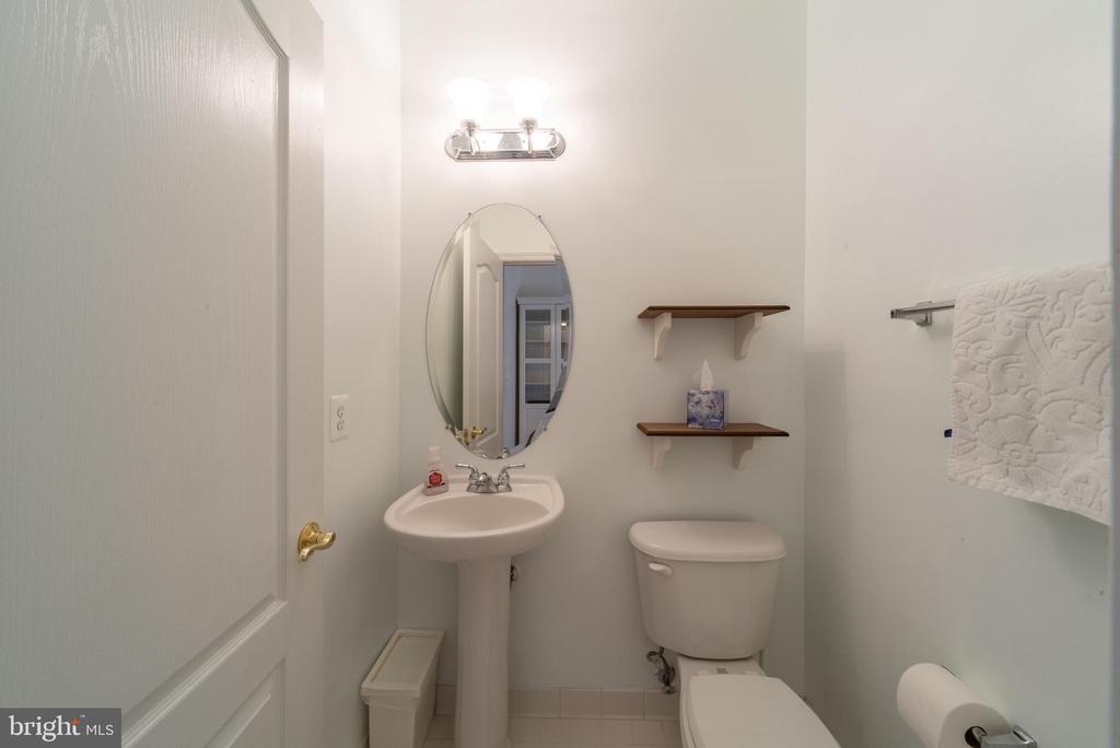 6931 ROLLING CREEK WAY