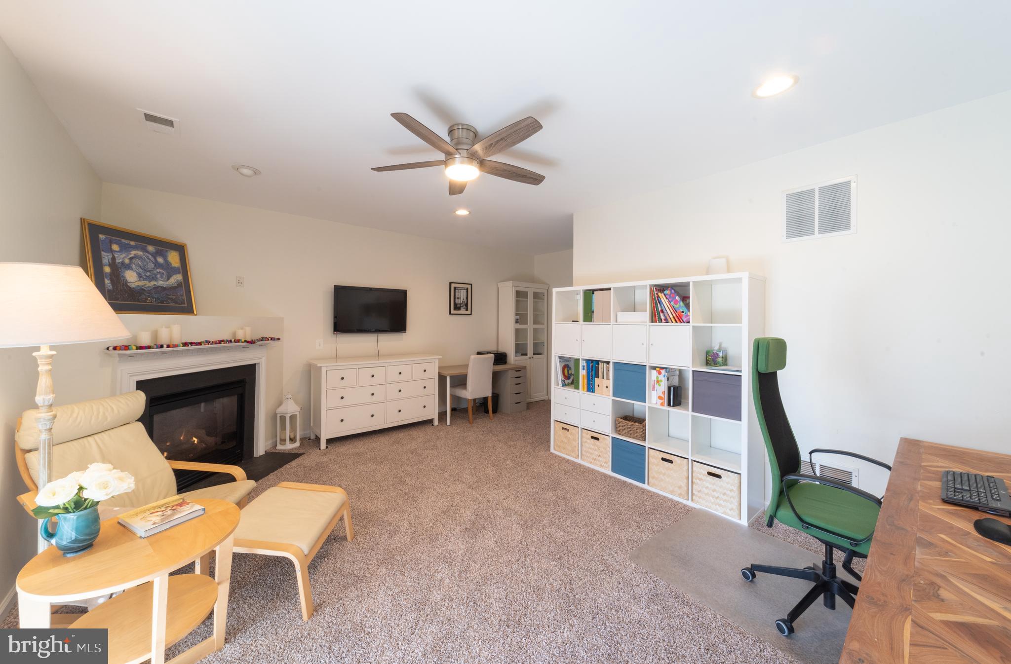 6931 ROLLING CREEK WAY