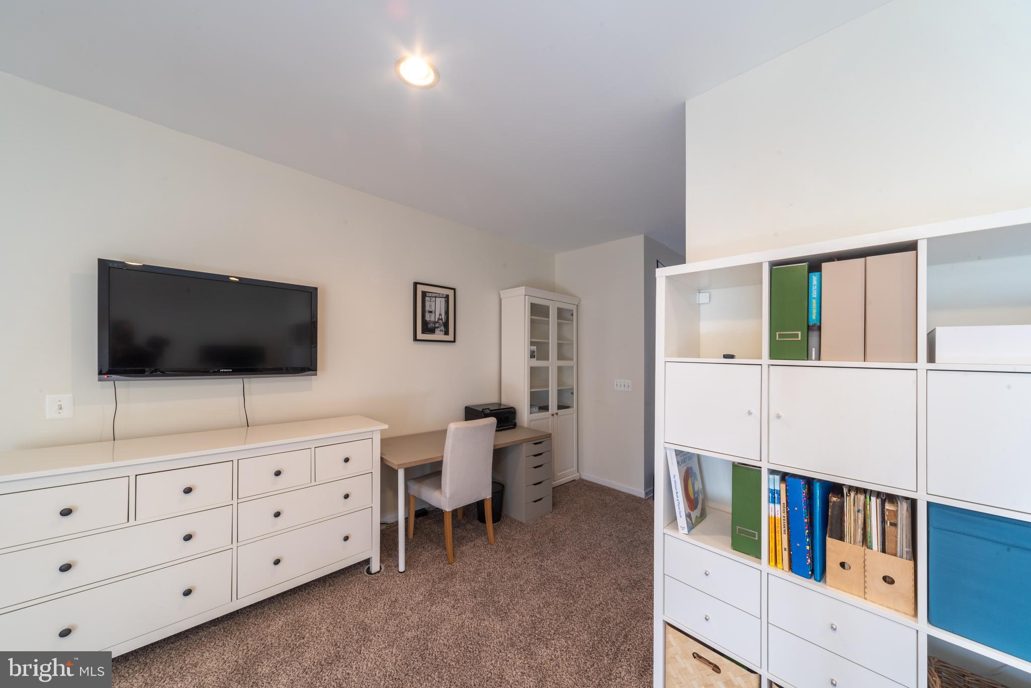 6931 ROLLING CREEK WAY