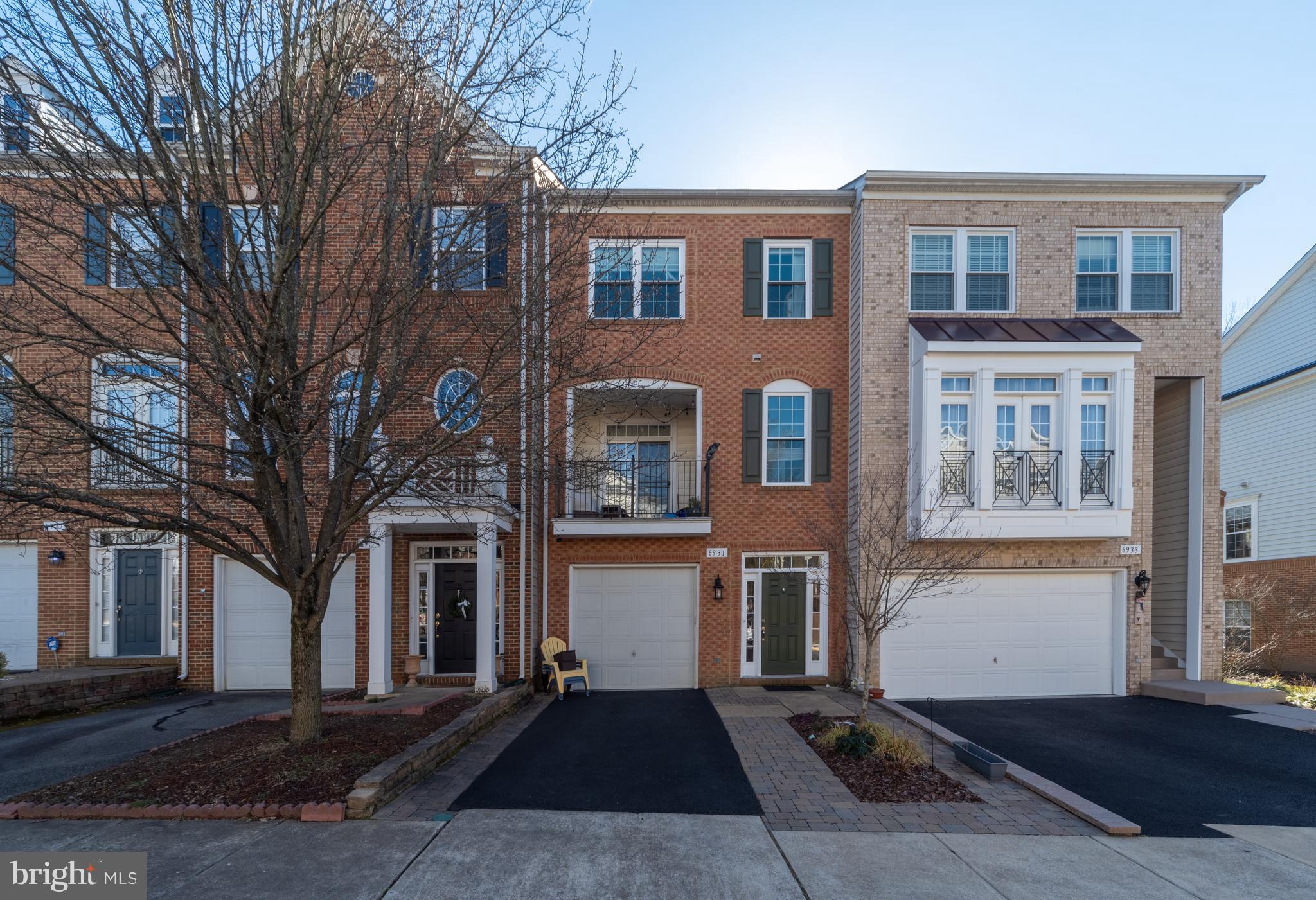 6931 ROLLING CREEK WAY