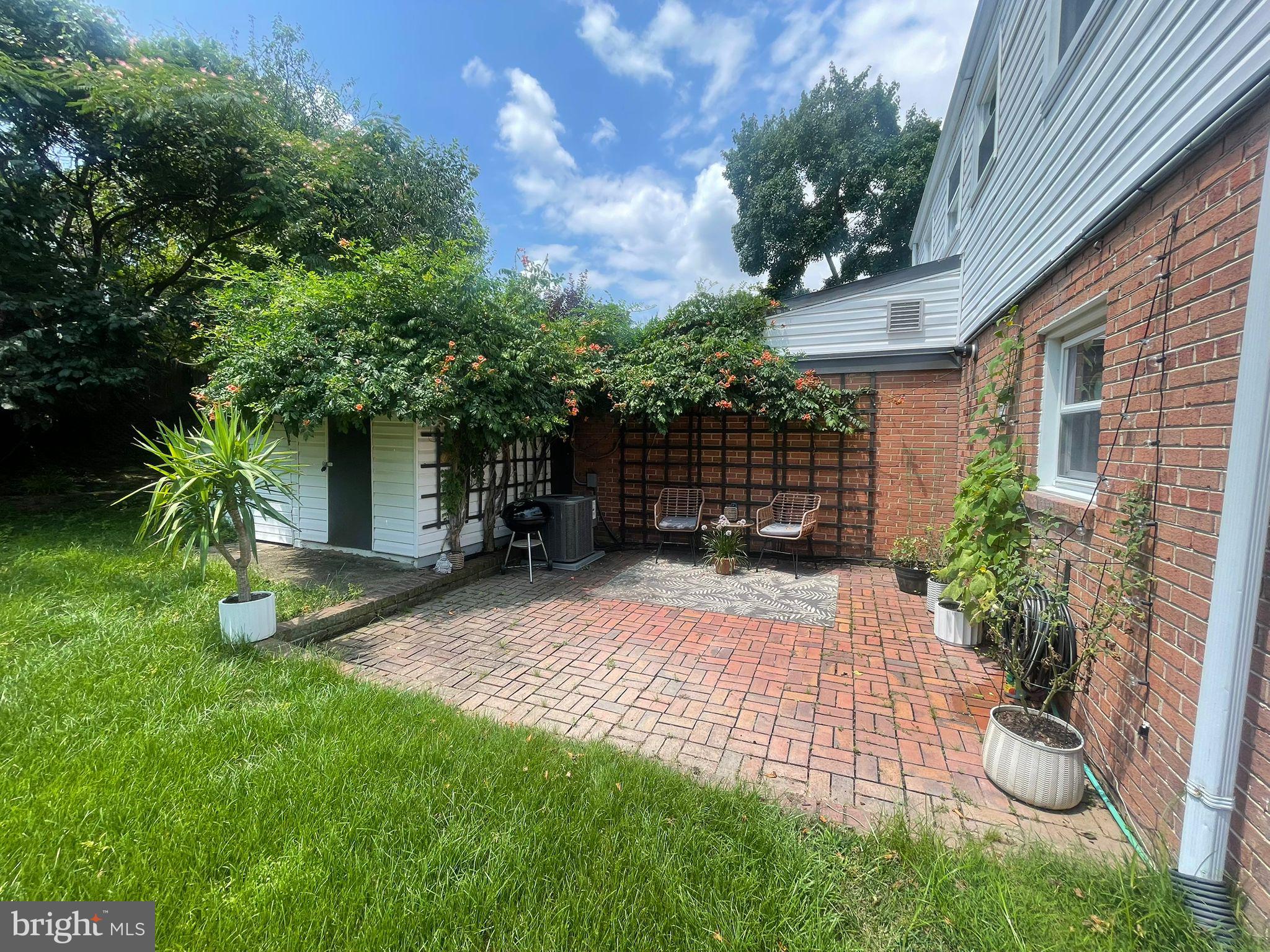 2313 FAIRVIEW TERRACE