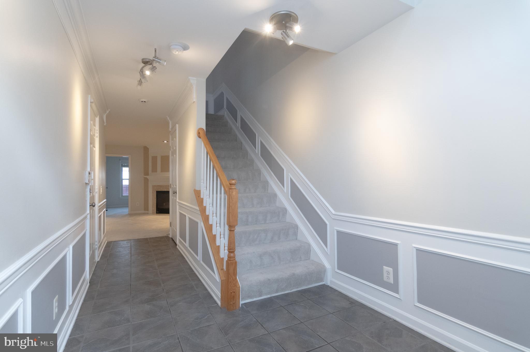 6313 BURGUNDY LEAF LN