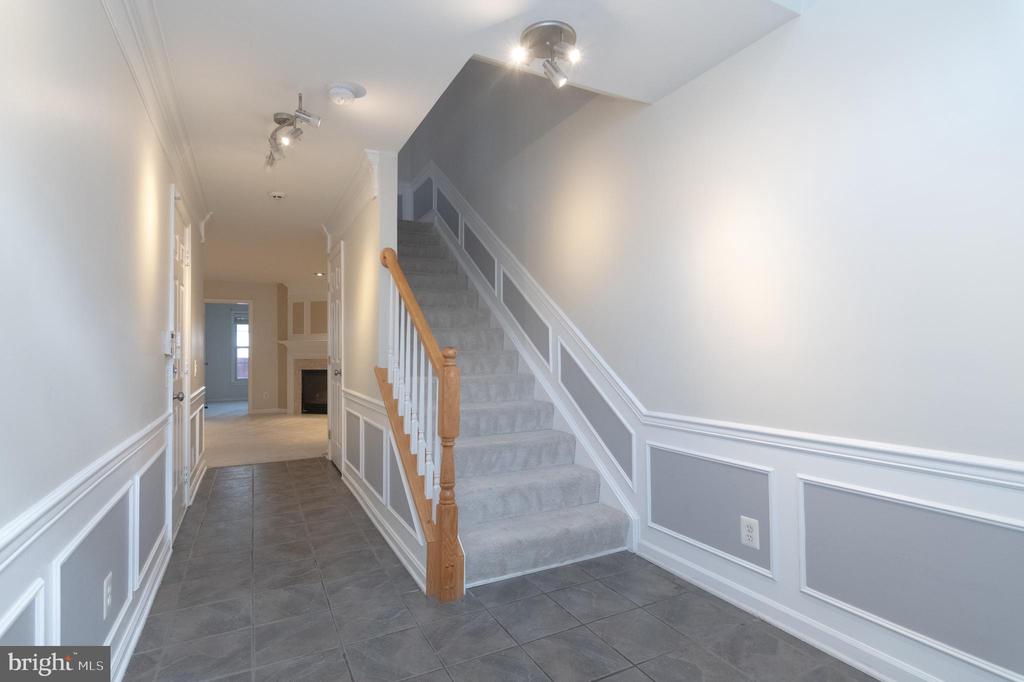 6313 BURGUNDY LEAF LN