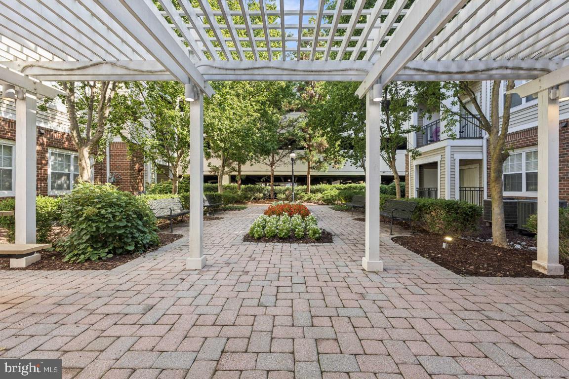 12909 Centre Park Cir #107