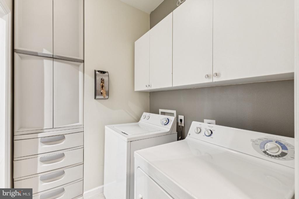 12909 Centre Park Cir #107