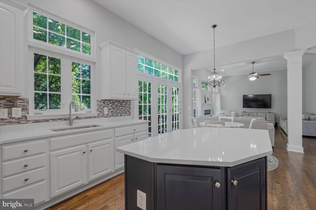 7013 Stone Inlet Dr
