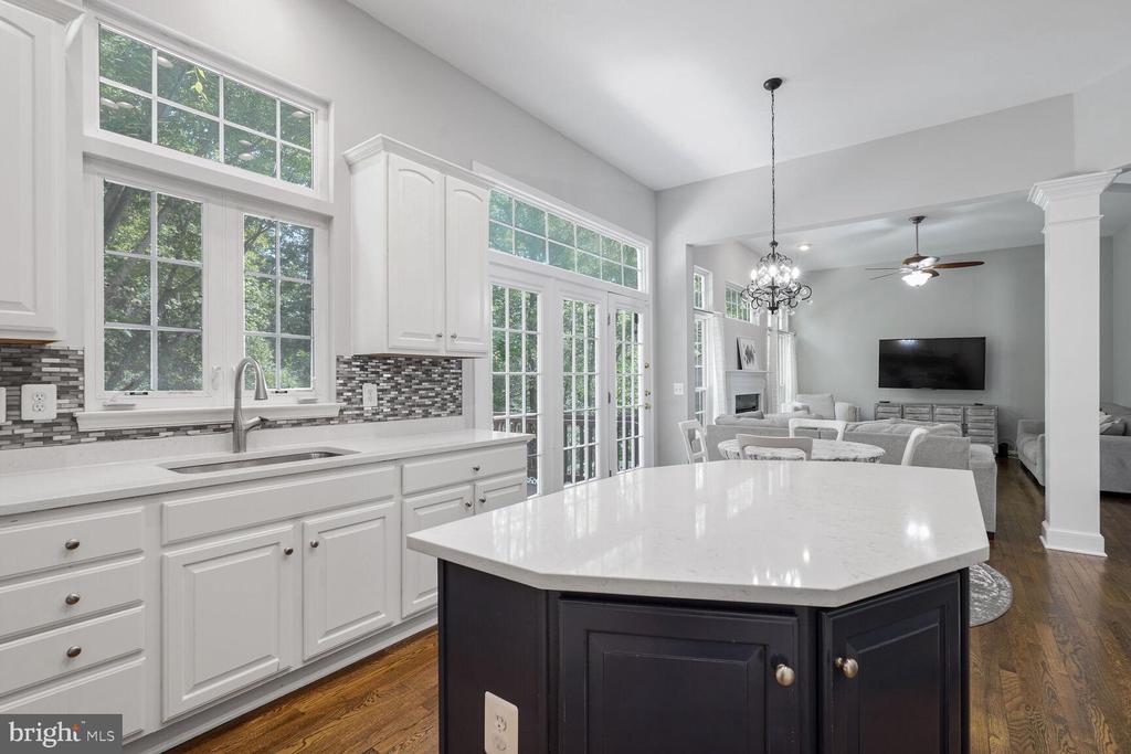 7013 Stone Inlet Dr