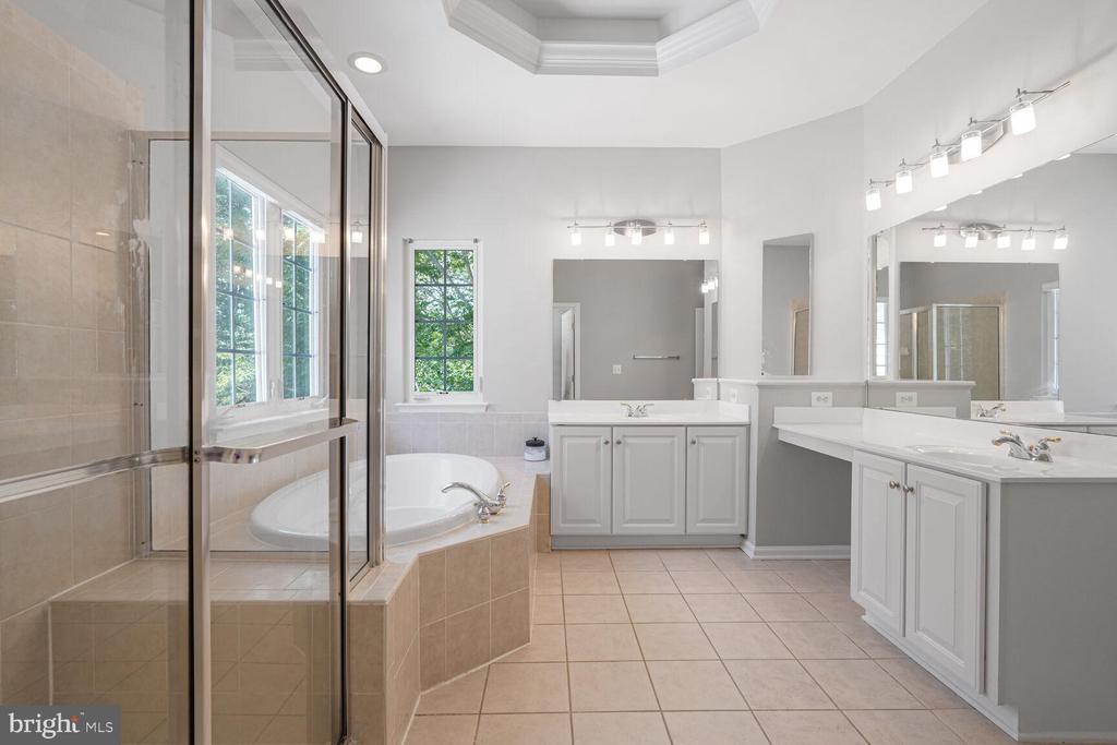 7013 Stone Inlet Dr