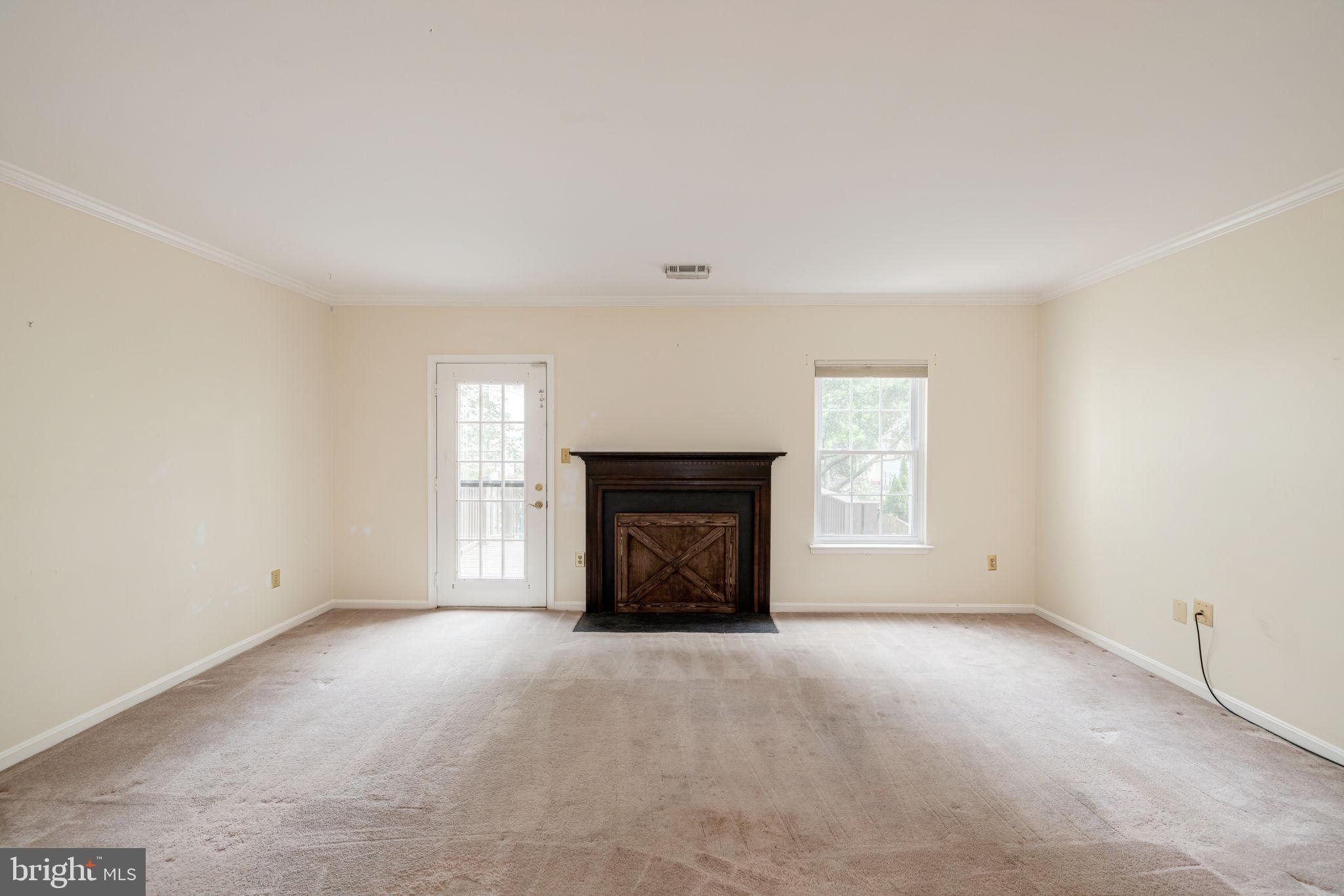 6152 CASTLETOWN WAY