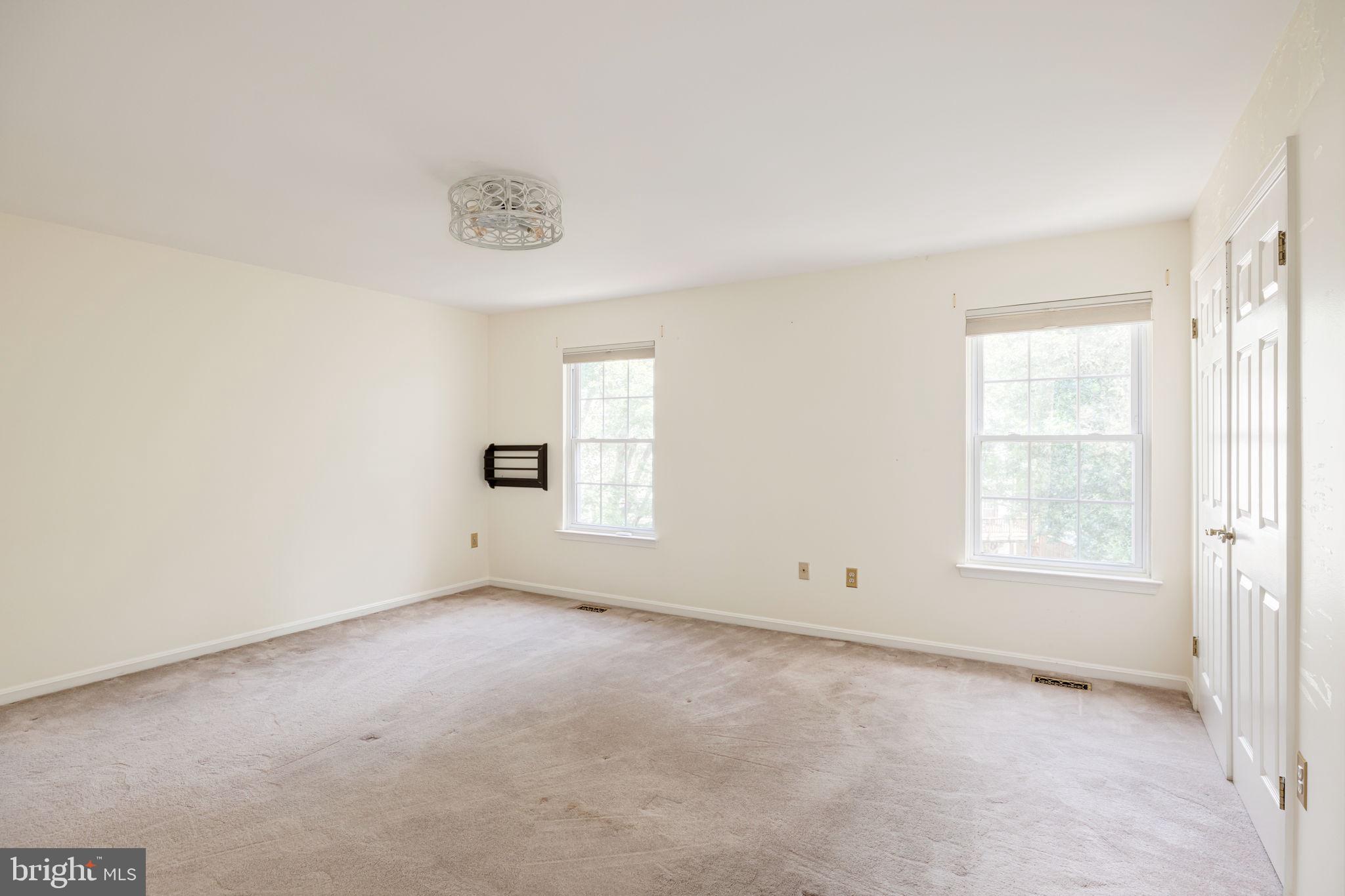 6152 CASTLETOWN WAY
