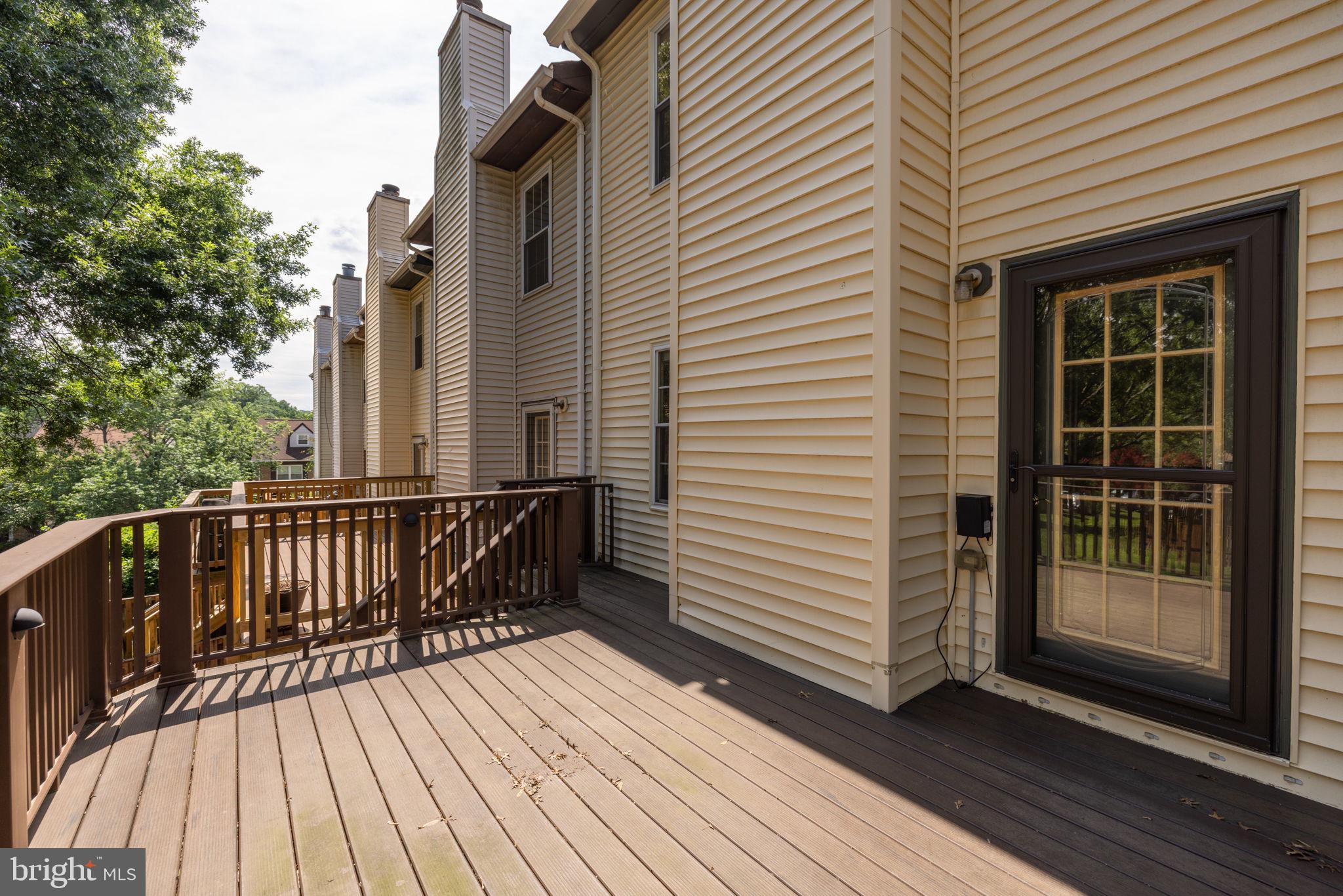 6152 CASTLETOWN WAY
