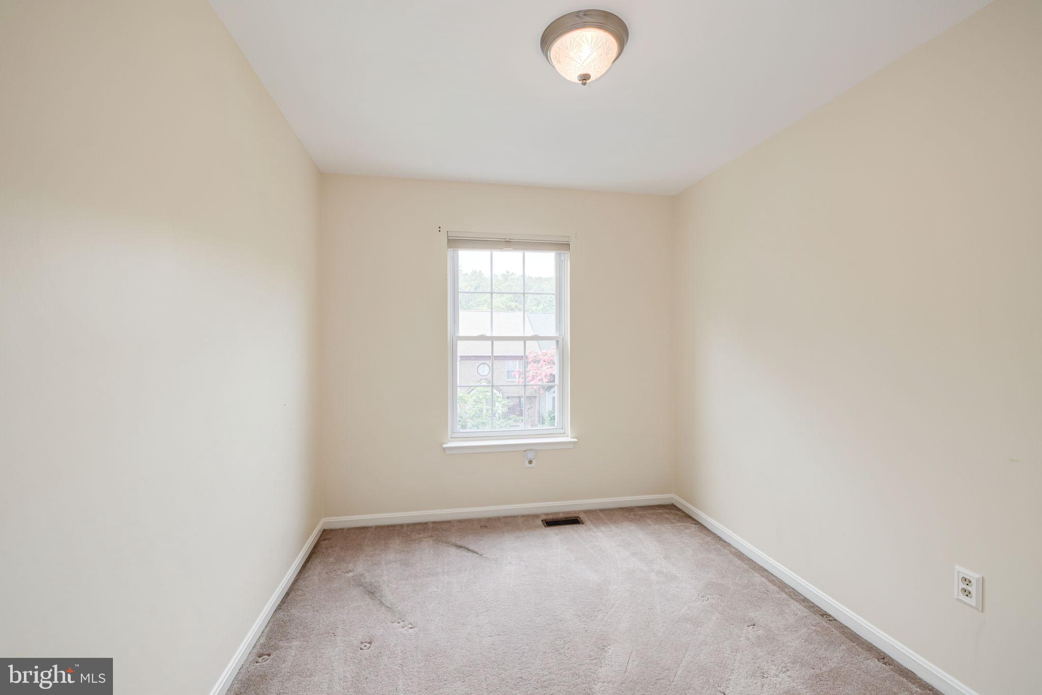 6152 CASTLETOWN WAY