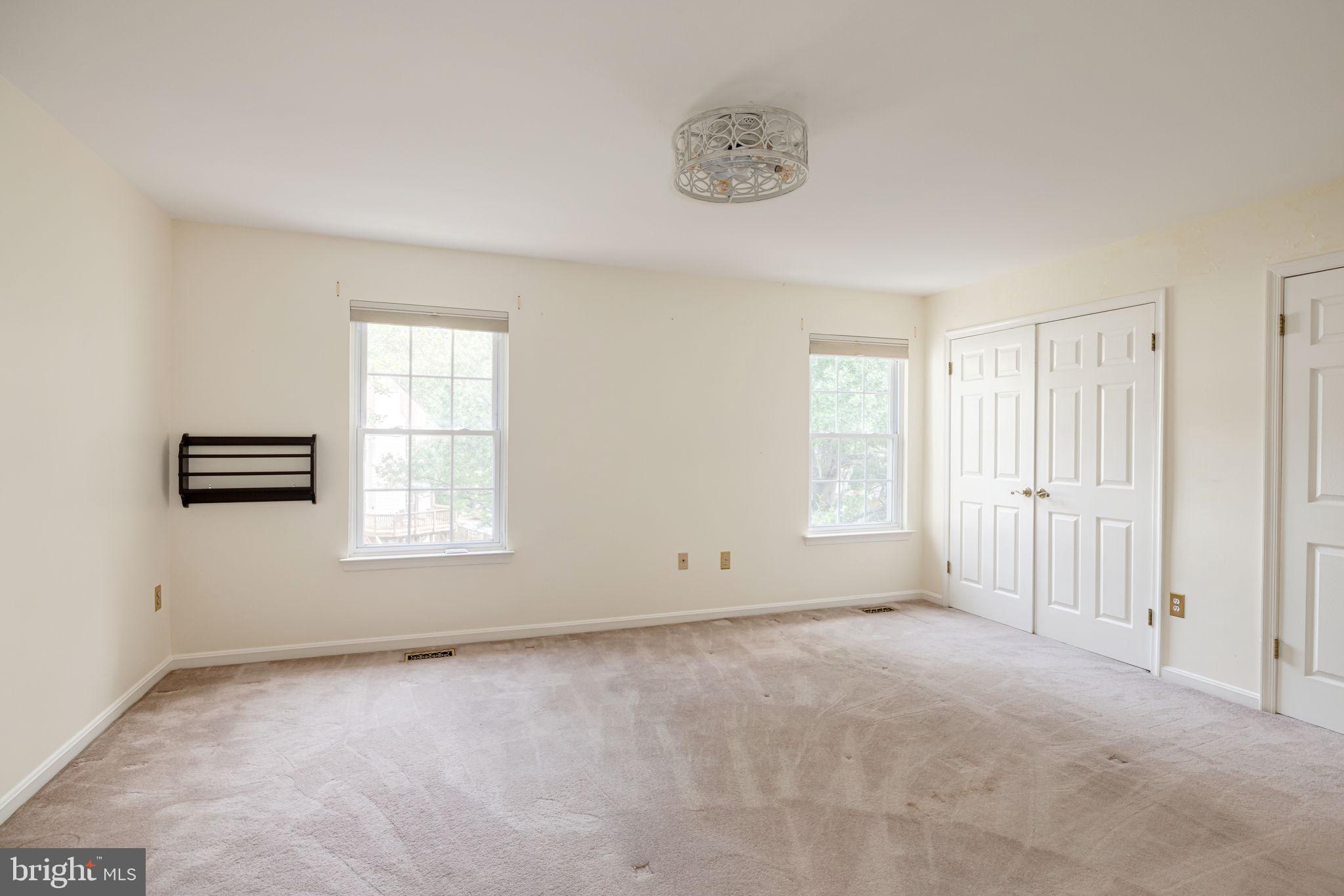 6152 CASTLETOWN WAY