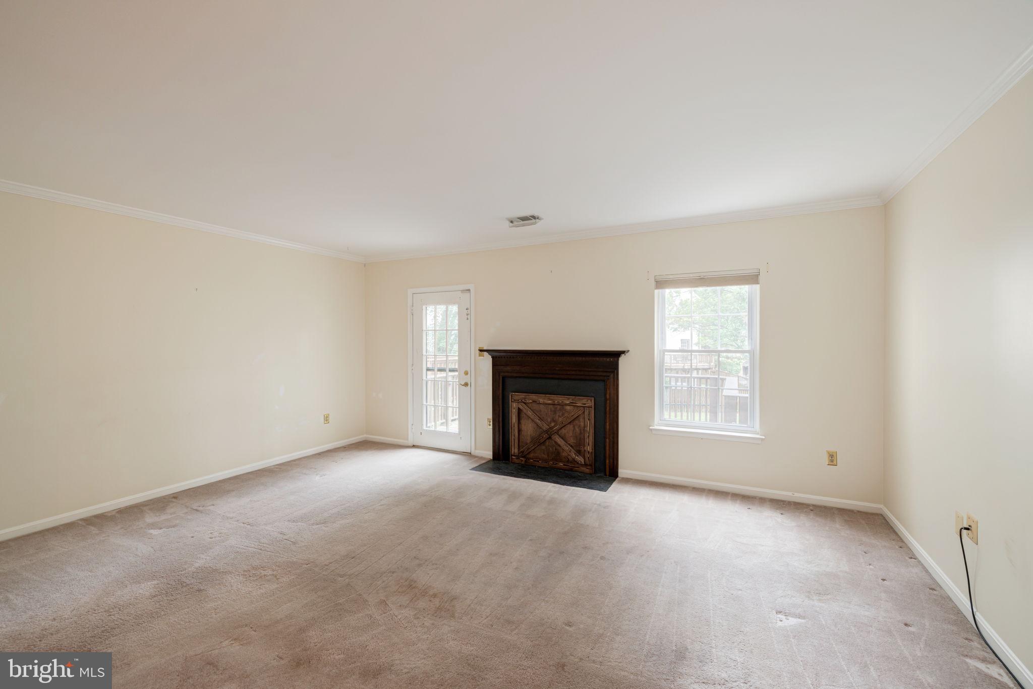 6152 CASTLETOWN WAY