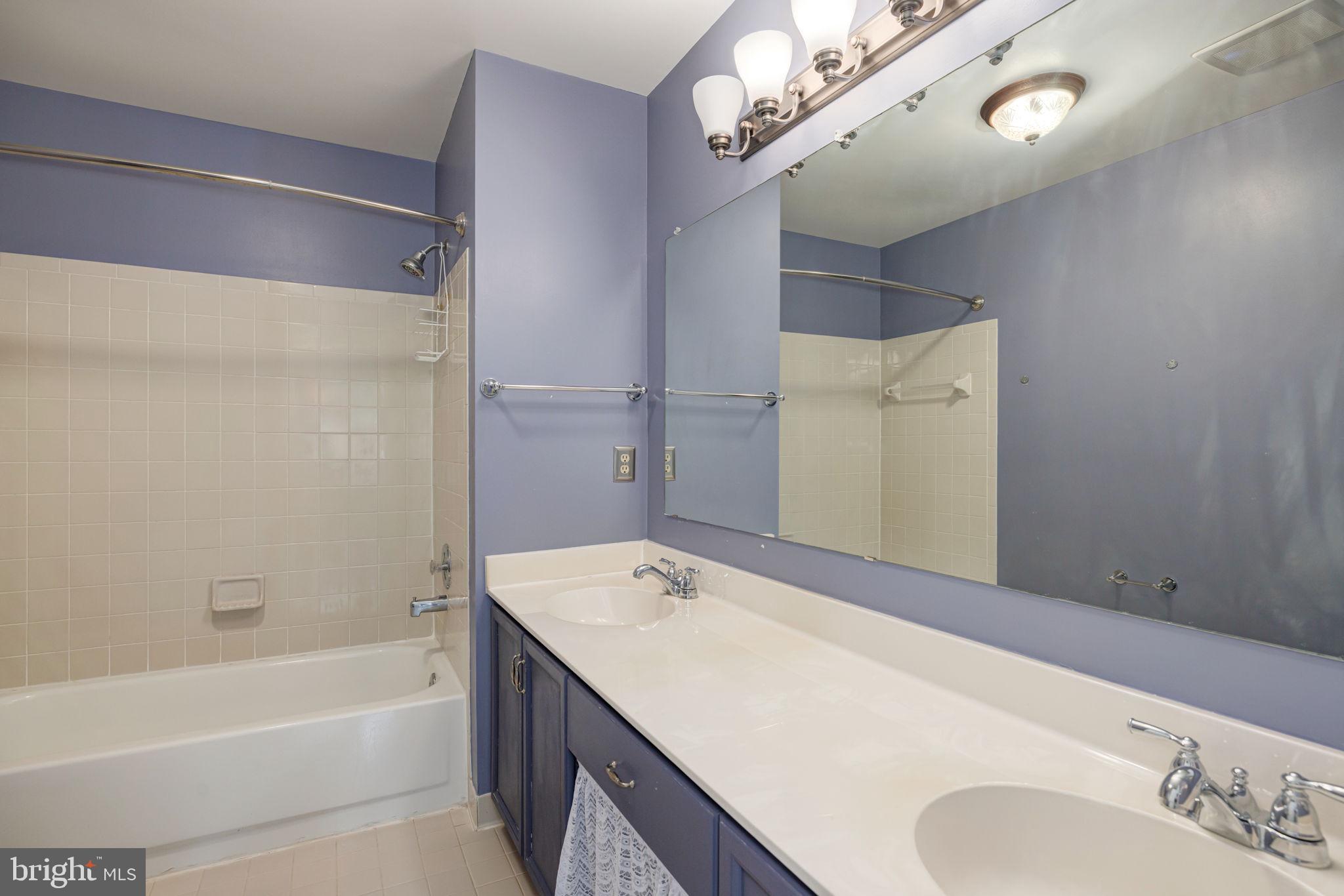 6152 CASTLETOWN WAY