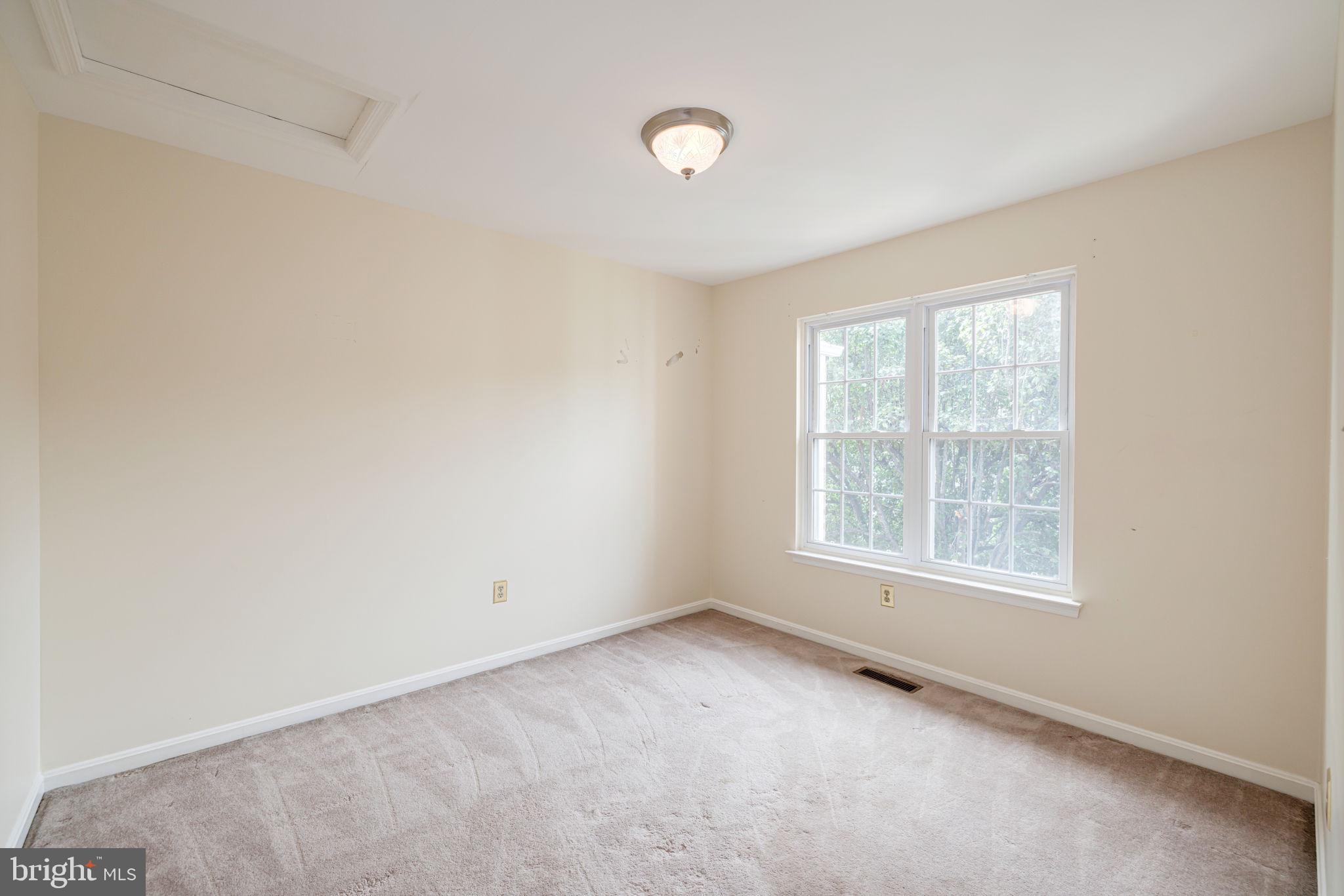 6152 CASTLETOWN WAY