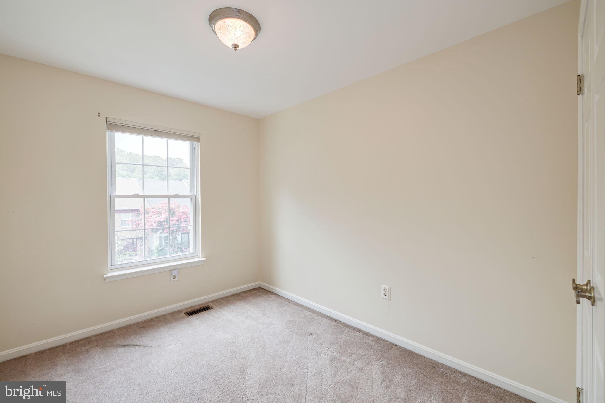 6152 CASTLETOWN WAY