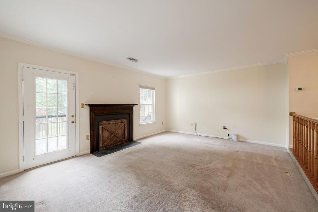 6152 CASTLETOWN WAY