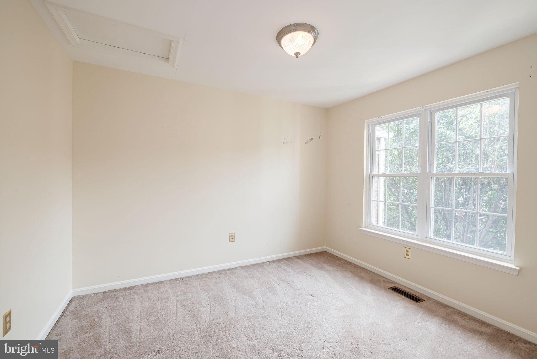 6152 CASTLETOWN WAY