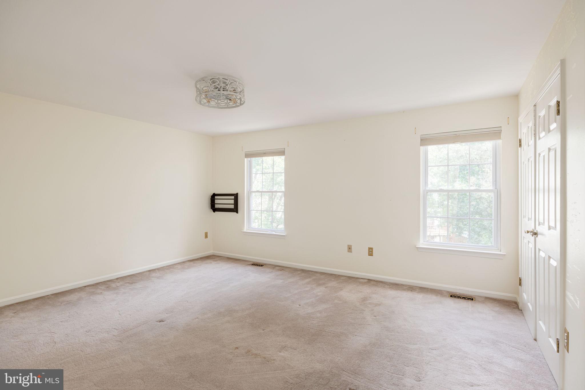 6152 CASTLETOWN WAY